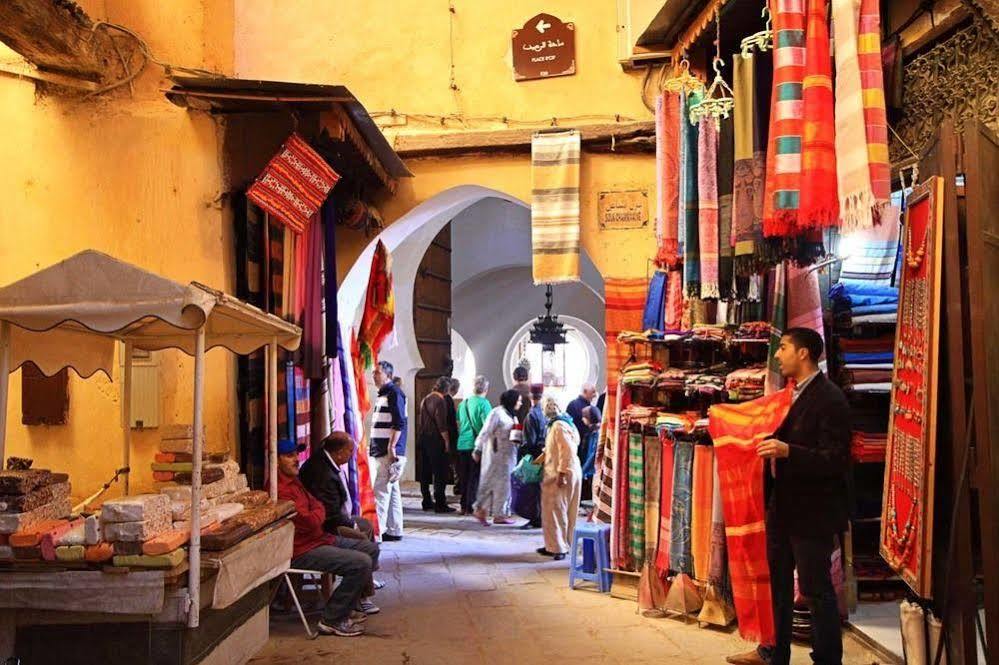 Dar Tamo Hotel Fez Exterior photo